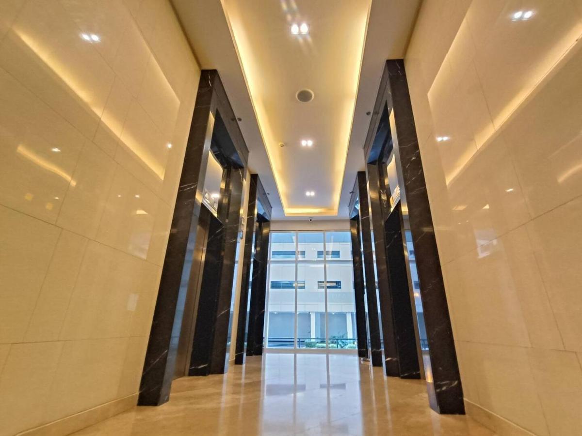 Penthouse Studio At Fame Residence 41St Floor, Shangrila-Megamall Manila Exterior photo